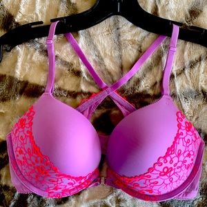 Lasenza, 34 C Push-up Bra , purple front closure